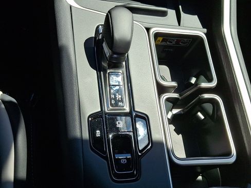 New 2026 Lexus TX 500h AWD image 10