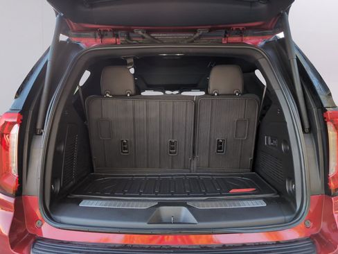 Used 2023 GMC Yukon AT4 AWD/4WD image 30