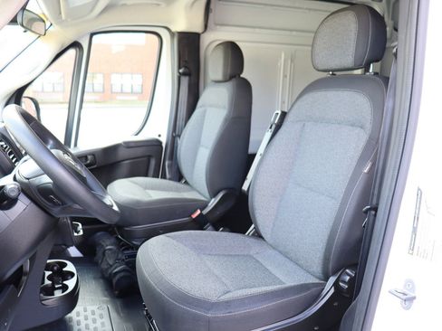 Used 2023 RAM ProMaster 2500 FWD image 14