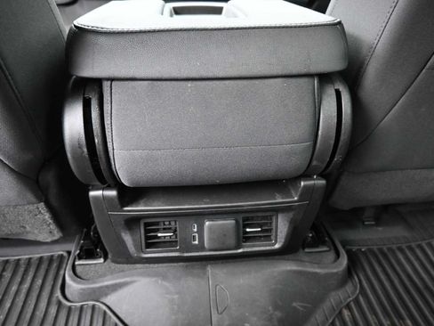 Used 2024 Chevrolet Silverado 1500 RST w/ Z71 Off-Road Package AWD/4WD image 13