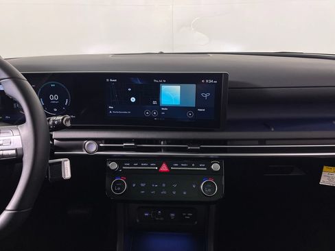 Certified 2025 Hyundai Tucson SEL AWD/4WD image 16