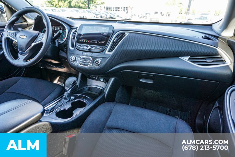 Used 2025 Chevrolet Malibu LT FWD image 23