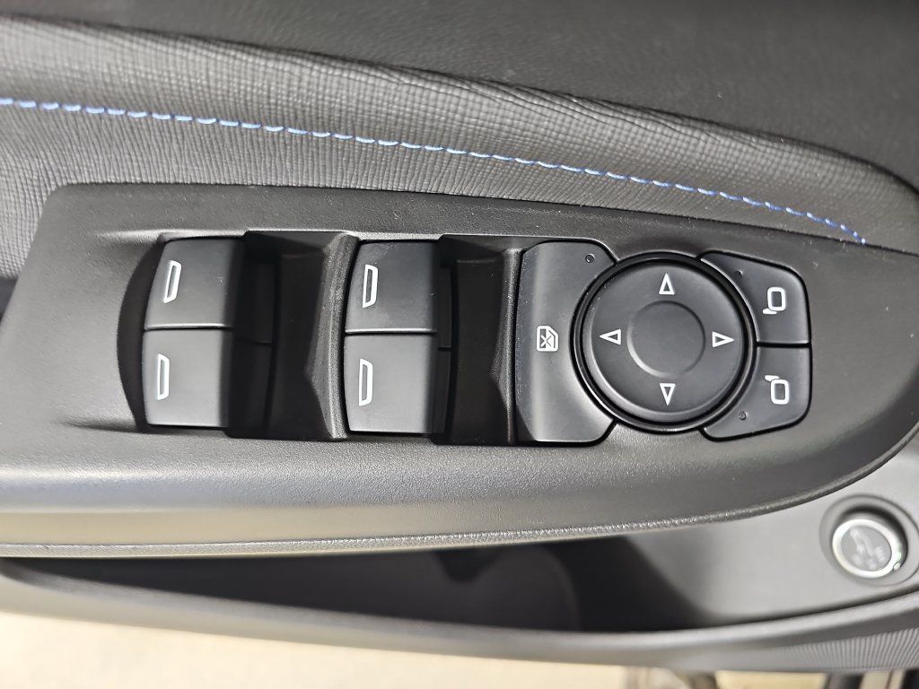Used 2024 Buick Envista Sport Touring w/ Convenience I Package FWD image 34