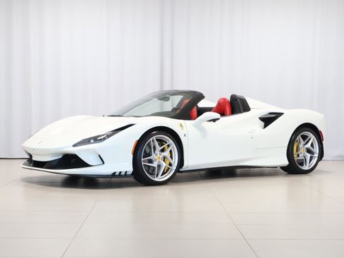 Used 2023 Ferrari F8 Tributo RWD image 1