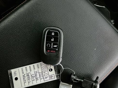 Used 2025 Honda CR-V Sport-L image 33
