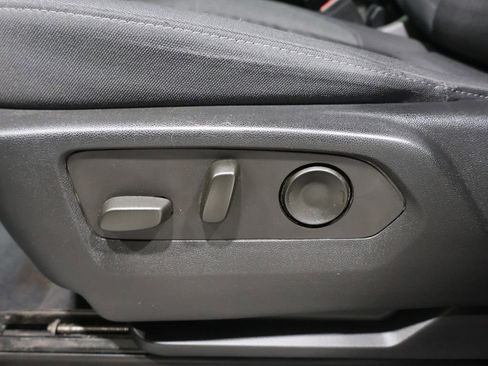 Used 2023 Chevrolet Silverado 1500 LT image 13