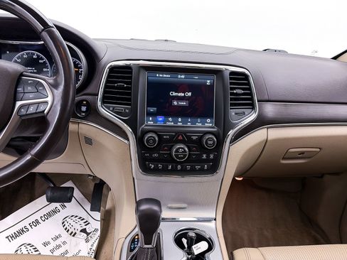 Used 2018 Jeep Grand Cherokee Overland image 7