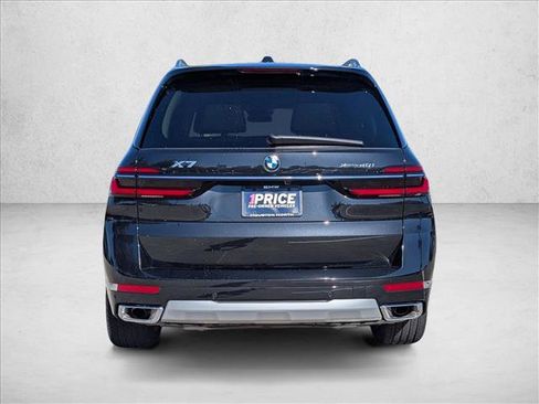 Certified 2025 BMW X7 xDrive40i w/ Premium Package image 7
