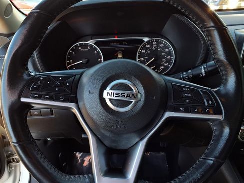 Used 2022 Nissan Sentra SV image 12