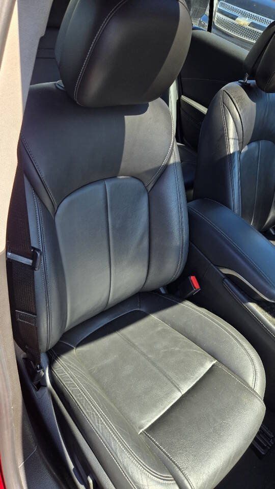 Used 2014 Buick LaCrosse Leather FWD image 12