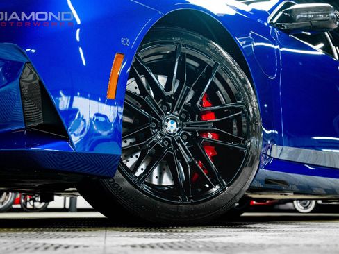 Used 2025 BMW M5 w/ Carbon Package image 6