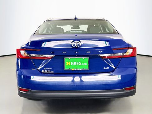 Used 2025 Toyota Camry LE FWD image 8