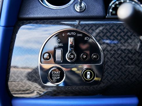 Used 2023 Rolls-Royce Cullinan Black Badge w/ Driver's Package image 59