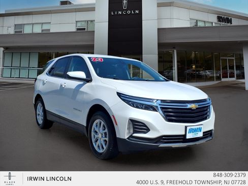 Used 2023 Chevrolet Equinox LT w/ LPO, Floor Liner Package AWD/4WD image 2
