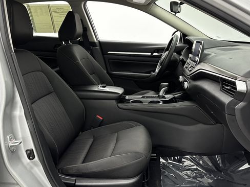 Used 2023 Nissan Altima 2.5 SV image 34