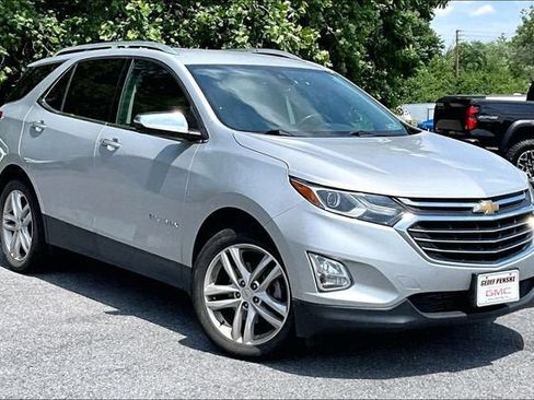 Used 2020 Chevrolet Equinox Premier AWD/4WD image 2