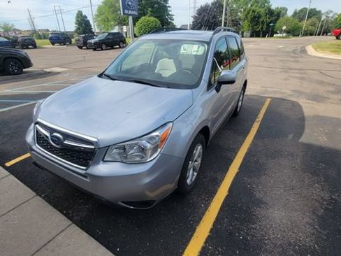 Used 2015 Subaru Forester 2.5i Premium AWD/4WD image 3
