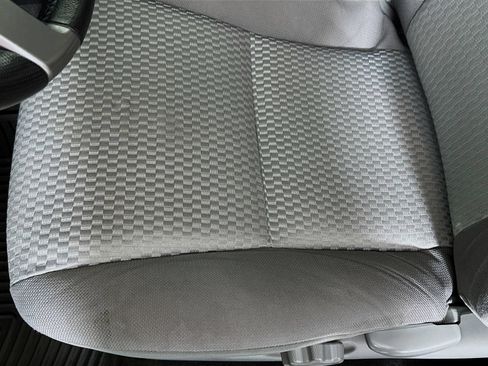 Used 2015 Toyota Tacoma PreRunner w/ SR5 Package RWD image 18