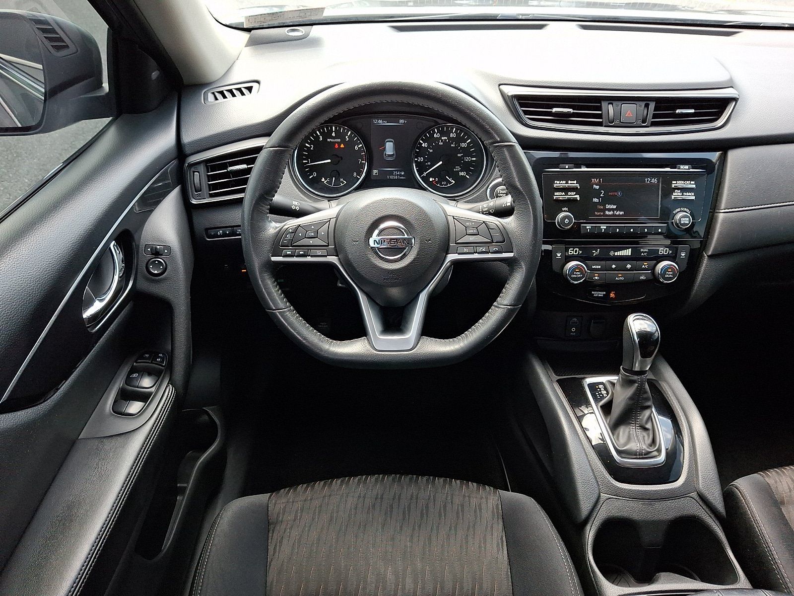 Used 2017 Nissan Rogue SV w/ Midnight Edition AWD/4WD image 12