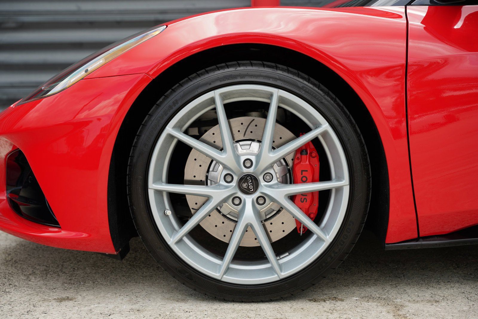 Used 2025 Lotus Emira RWD image 21