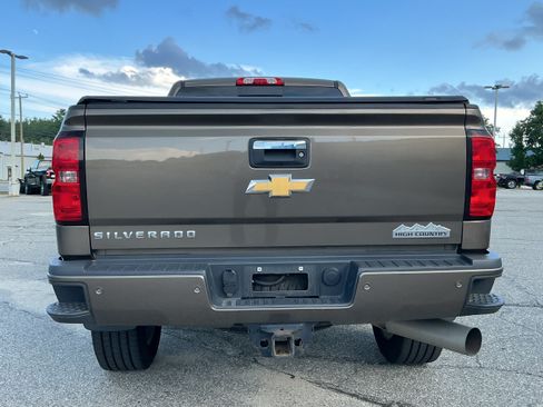 Used 2015 Chevrolet Silverado 2500 High Country w/ Duramax Plus Package AWD/4WD image 4