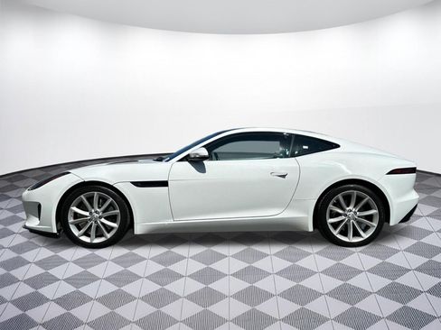 Used 2018 Jaguar F-TYPE Coupe RWD image 2