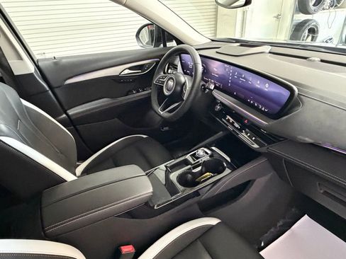 Used 2025 Buick Envision Sport Touring image 25