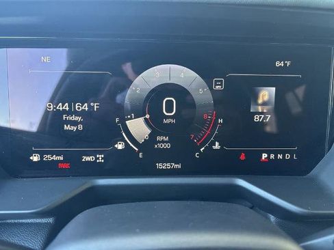 Certified 2025 GMC Acadia AT4 AWD/4WD image 11