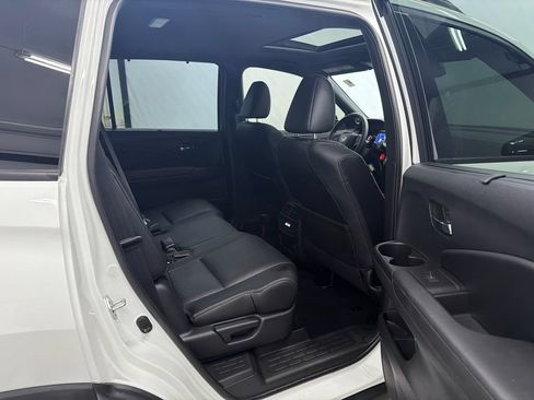 Used 2021 Honda Passport Touring image 17