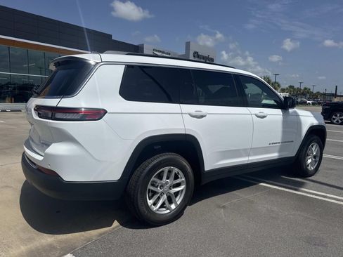 New 2026 Jeep Grand Cherokee L Laredo AWD/4WD image 7