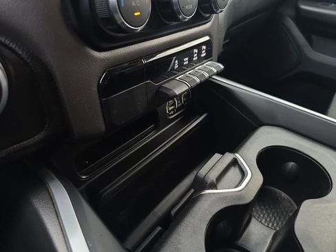 Used 2021 RAM 1500 Big Horn image 24