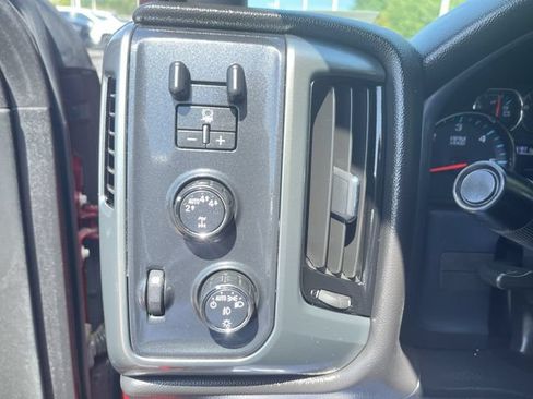Certified 2019 Chevrolet Silverado 1500 LT w/ All Star Edition AWD/4WD image 16