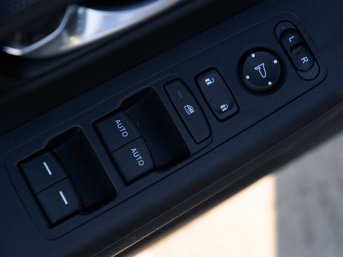 Certified 2023 Honda CR-V EX image 37