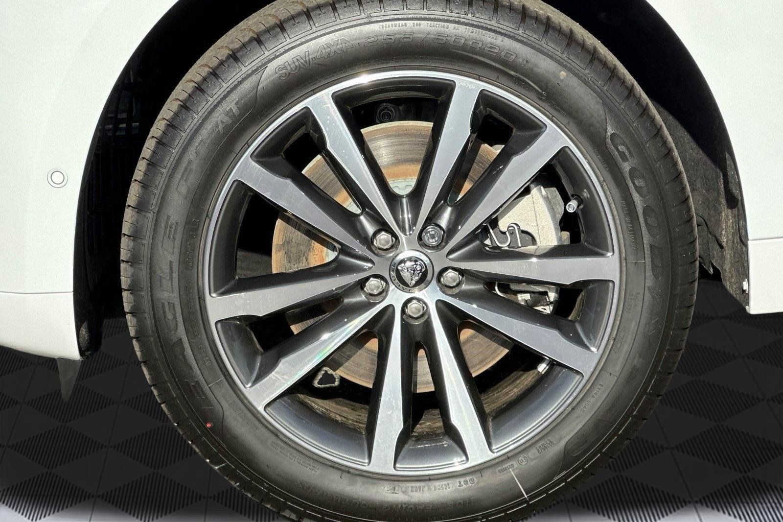 New 2026 Jaguar F-PACE R-Dynamic S AWD/4WD image 13