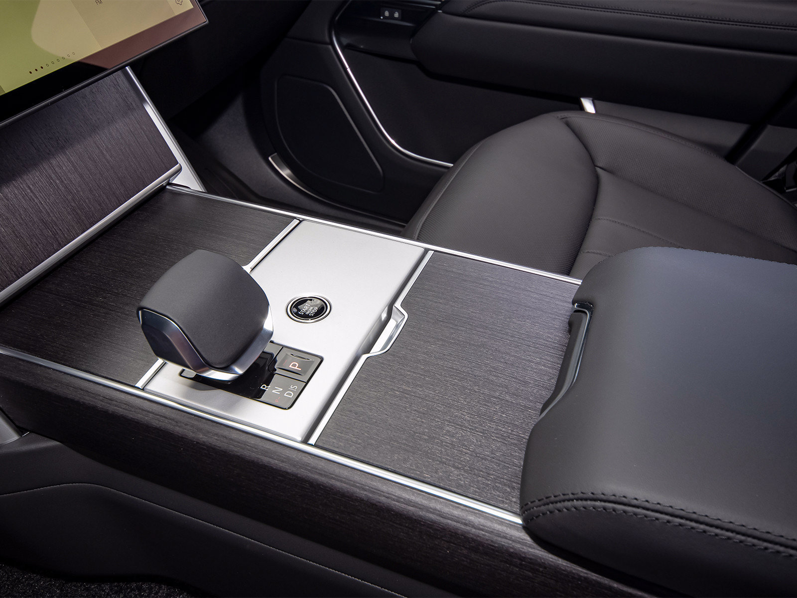 New 2026 Land Rover Range Rover SE AWD/4WD image 27