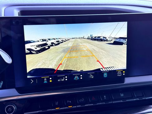 Used 2024 Chevrolet Silverado 3500 LTZ w/ LTZ Convenience Package image 32