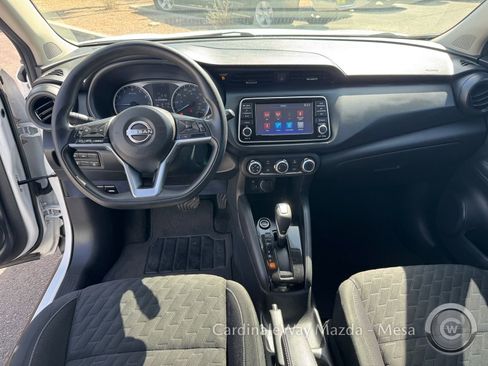 Used 2022 Nissan Kicks S FWD image 15