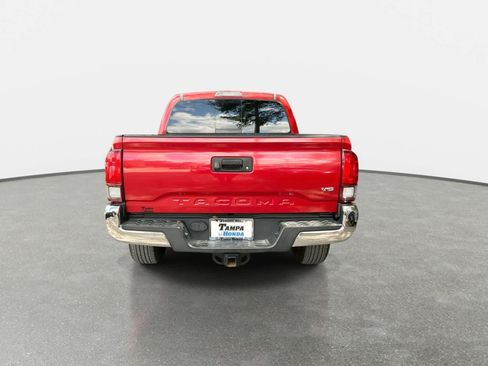 Used 2018 Toyota Tacoma TRD Off-Road RWD image 7