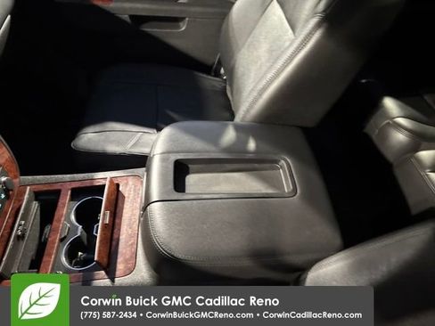 Used 2011 Chevrolet Avalanche LTZ image 27