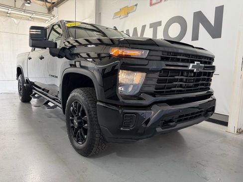 Used 2025 Chevrolet Silverado 2500 Custom w/ Custom Value Package RWD image 40