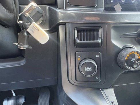 Used 2024 Ford F150 STX AWD/4WD image 34