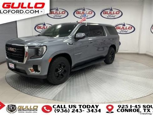 Used 2022 GMC Yukon XL SLE w/ Gmc Pro Safety Plus Package AWD/4WD image 4