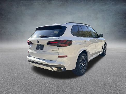 New 2026 BMW X5 xDrive40i w/ M Sport Package AWD/4WD image 5