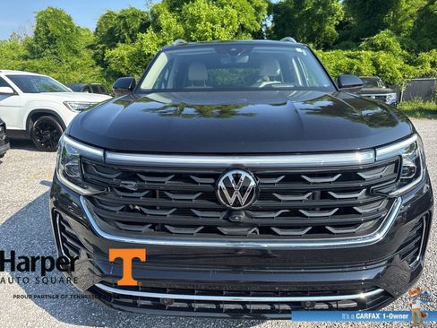 Used 2024 Volkswagen Atlas SEL Premium R-Line AWD/4WD image 8