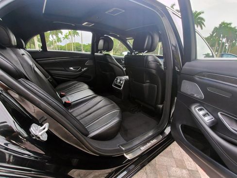 Used 2017 Mercedes-Benz S 550 Sedan image 39
