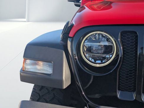 Used 2020 Jeep Wrangler Sport image 6