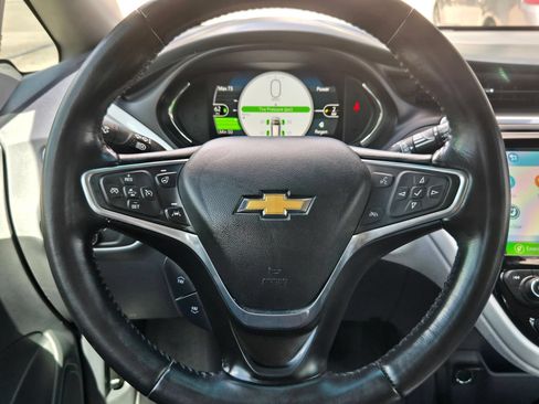 Used 2019 Chevrolet Bolt Premier w/ Infotainment Package FWD image 21
