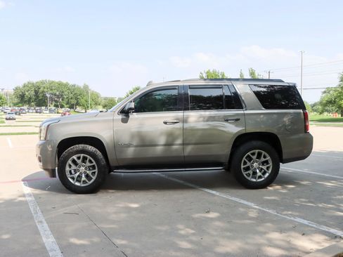 Used 2019 GMC Yukon SLT w/ Open Road Package AWD/4WD image 4