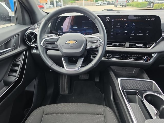 Used 2025 Chevrolet Equinox LT AWD/4WD image 8