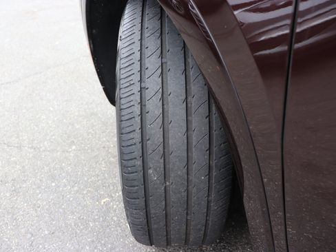 Used 2022 Buick Envision Avenir w/ Technology Package II image 66